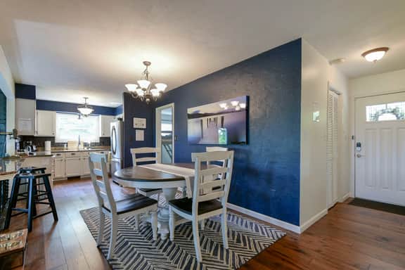 Sunny Hill Haven - Image 3